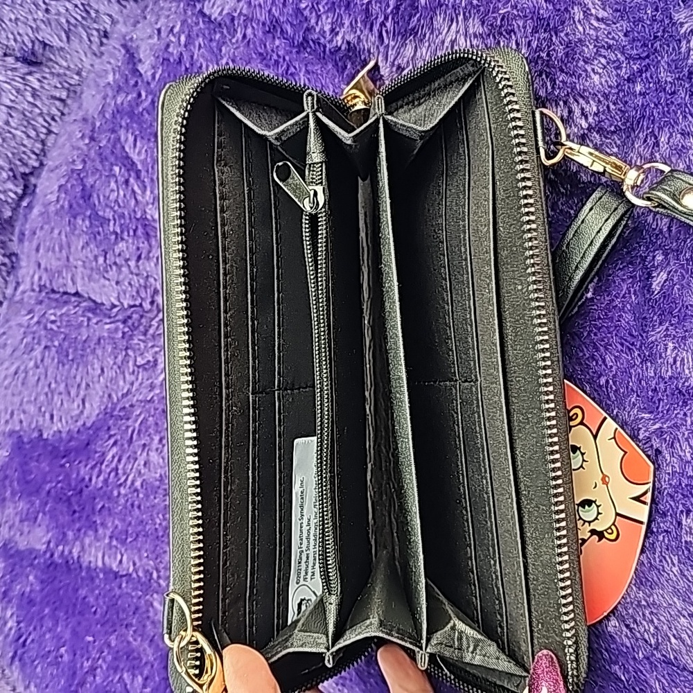 Betty Boop Wallet - Picture 2 of 3